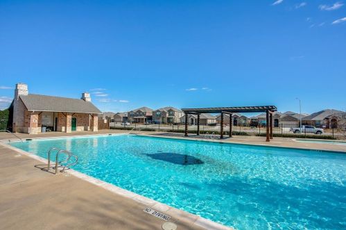 5329 Molasses Dr, Fort Worth TX  76179-8166 exterior