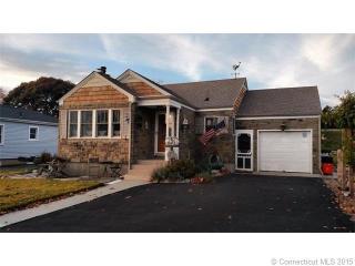 42 Baker Ave, Groton, CT 06340-3921