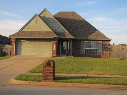 10215 113th Pl, Bixby, OK 74008-3248
