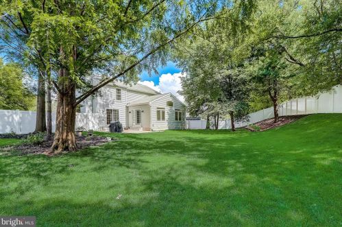 5724 Brothers Partnership Ct, Columbia MD  21045-2601 exterior