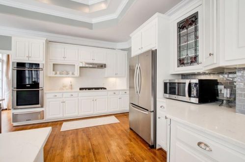 4450 Crestwicke Pointe, Atlanta GA  30319-1081 exterior