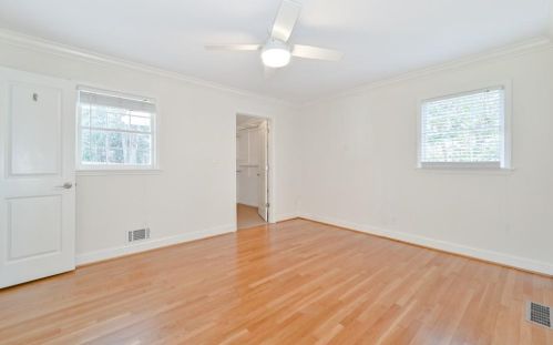 5830 Hilderbrand Dr, Atlanta GA  30328-4155 exterior