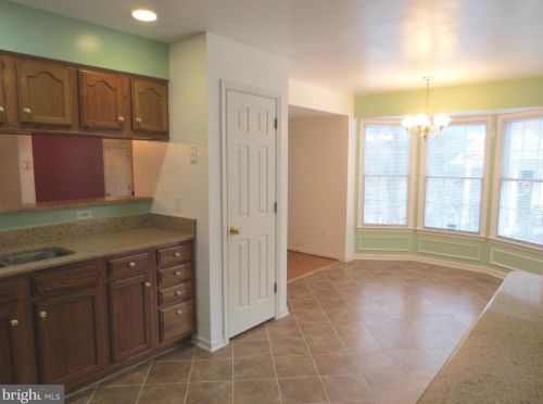 7549 Westmore Dr, Springfield VA  22150-4271 exterior