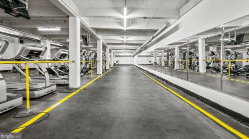 444 4th St, Philadelphia PA  19147-0015 exterior