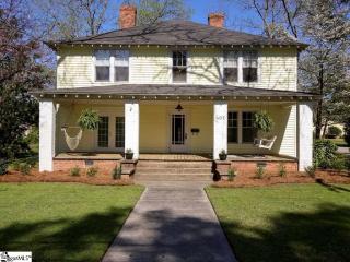 407 Adair St, Clinton, SC 29325-2407