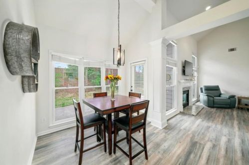 3810 Stonebriar Ct, Duluth GA  30097-2239 exterior