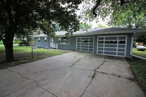 540 Sprague St, Douglas, NE 68344-3027