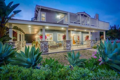 2234 Ivy Rd, Oceanside, CA 92054-5647