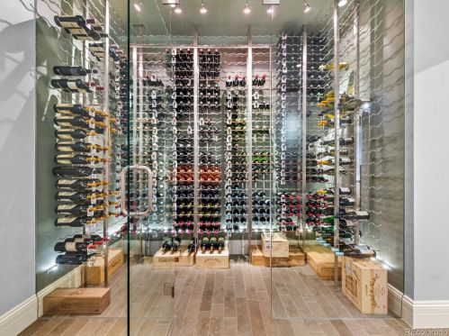 401 Adams St, Denver CO  80206-4410 exterior