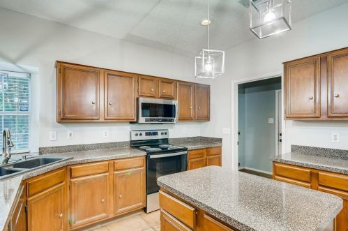 8720 Tyne Trl, Fort Worth TX  76118-7462 exterior