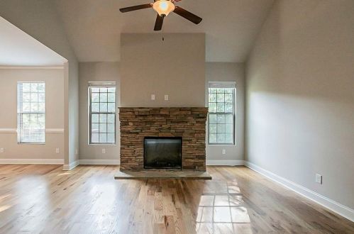 85 Big Oaks Ct, Newnan, GA 30265-3893