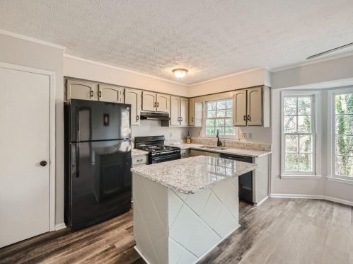 940 Nimblewood Way, Stone Mountain, GA 30088-2313