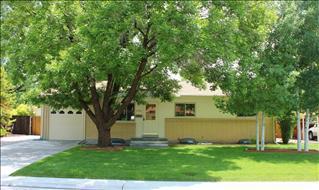 6702 Moore St, Arvada, CO 80004-1481