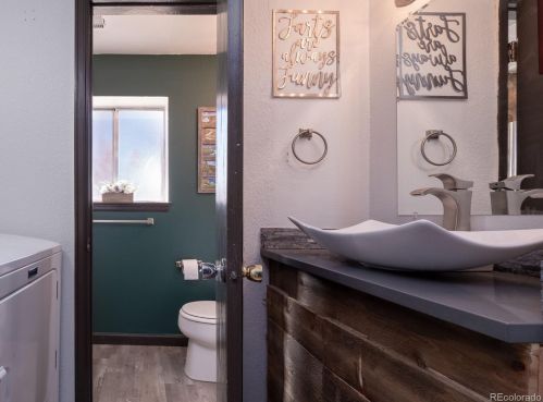 16316 Alabama Dr, Aurora CO 80017-4158 exterior