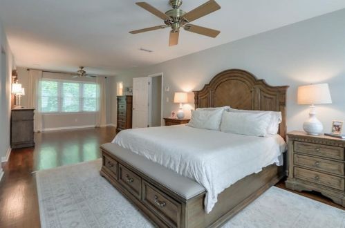 430 Lost Forest Ct, Atlanta GA  30328-2101 exterior
