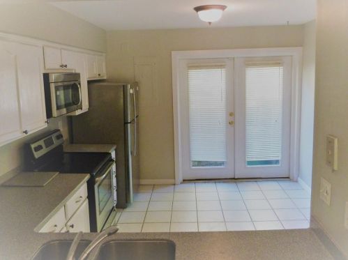 1229 Druid Knoll Dr, Atlanta GA  30319-4109 exterior