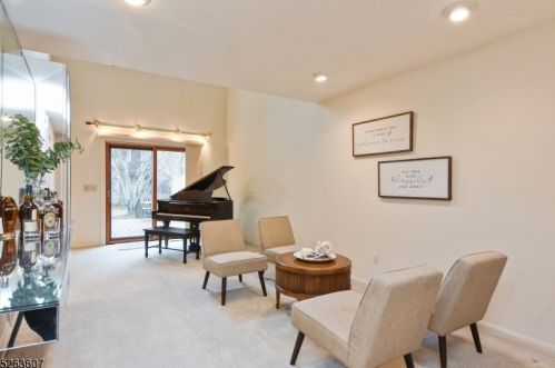 88 Herbert Ter, Town Center, NJ 07052-1021