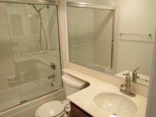25 Rossano, Irvine CA  92620-2550 exterior