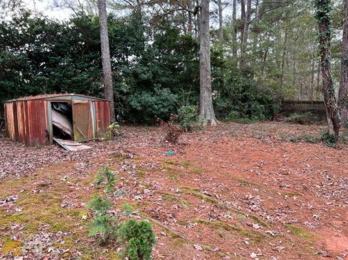 675 Lakeridge Dr, Conyers GA  30094-2676 exterior