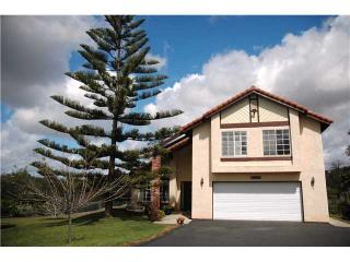 2358 Lone Oak Ln, Vista, CA 92084-7720