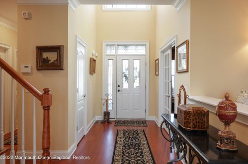 9 Majestic Dr, Tinton Falls NJ 07724-4760 exterior