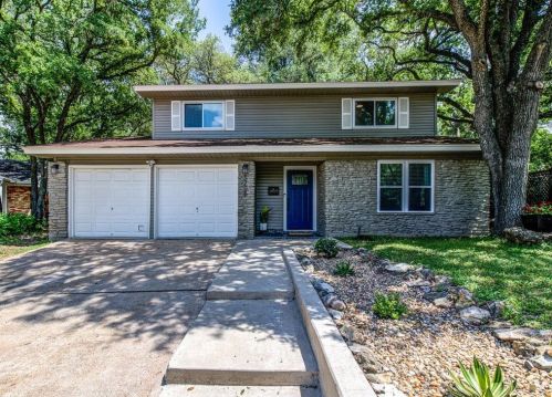 5205 Buffalo Pass, Austin TX  78745-2703 exterior