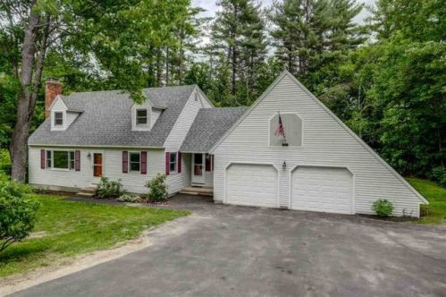 73 Wallace Rd, Goffstown, NH 03045-1823