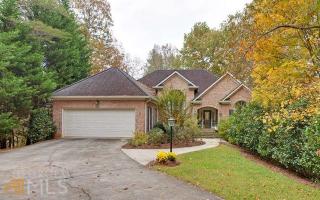 221 Tall Oaks Dr, Alto, GA 30510-3539