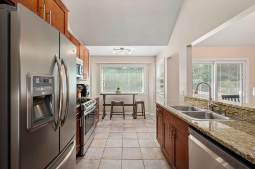 110 Eagle Glen Dr, Holly Springs GA  30189-6915 exterior