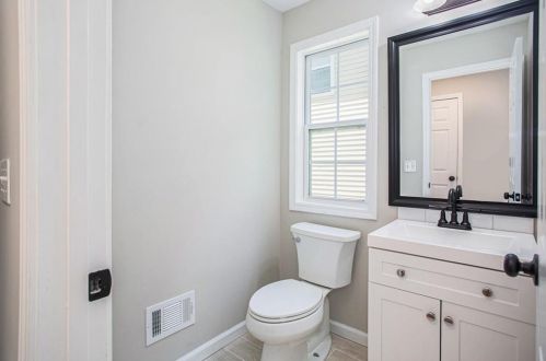 607 Federal Ter, Atlanta GA  30315-4413 exterior