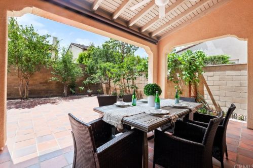 24 Constantine, Irvine CA  92620-3547 exterior