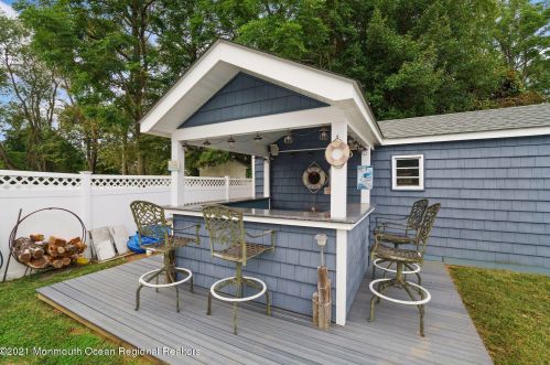 278 Edgebrook Rd, Trenton NJ 08691-3732 exterior