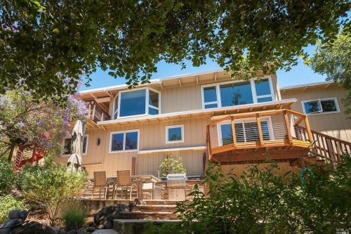 539 Bret Harte Rd, San Rafael, CA 94901-5172