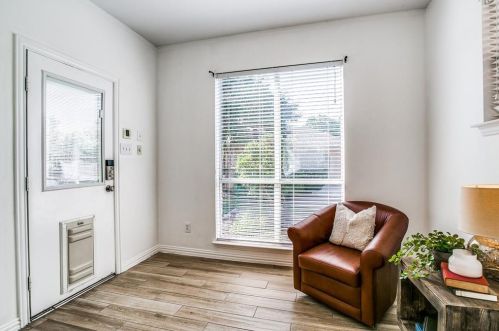 1713 Coyote Rdg, Carrollton TX 75010-3248 exterior