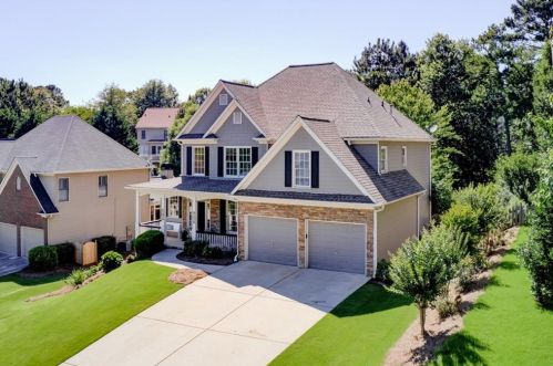 204 Briarwood Ln, Holly Springs, GA 30114-9774