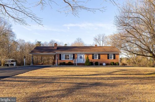 63 Lorenzo Dr, Fredericksburg, VA 22405-3609