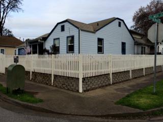 1555 Mill St, Roseburg, OR 97470-4011