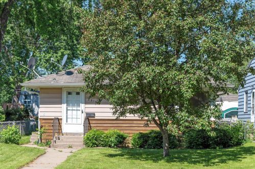 3916 2nd St, Minneapolis, MN 55421-3734
