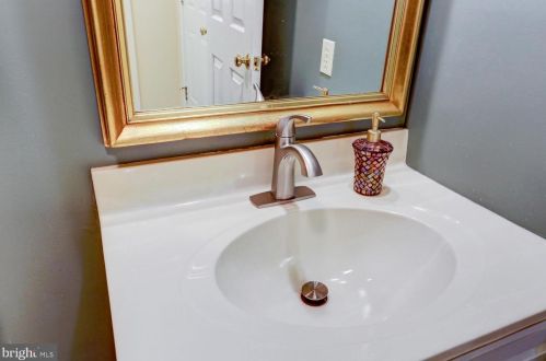 1843 Spring Ridge Ln, Lancaster PA  17603-6794 exterior