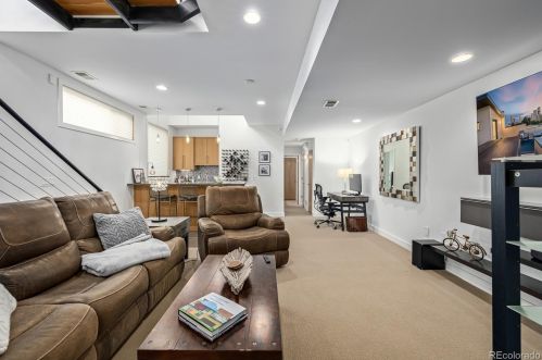2462 Tremont Pl, Denver CO  80205-3138 exterior