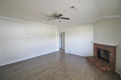 7336 Amber Dr, Dallas TX  75241-4511 exterior