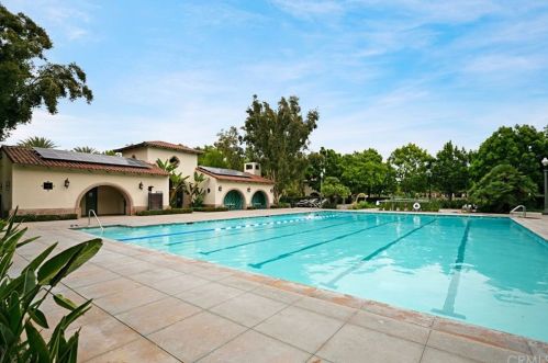 15 Salton, Irvine CA  92602-2425 exterior