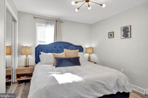 111 Fairview Dr, Carlisle PA  17013-8474 exterior