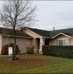 1639 Bennett Way, Tivy Valley, CA 93657-3571
