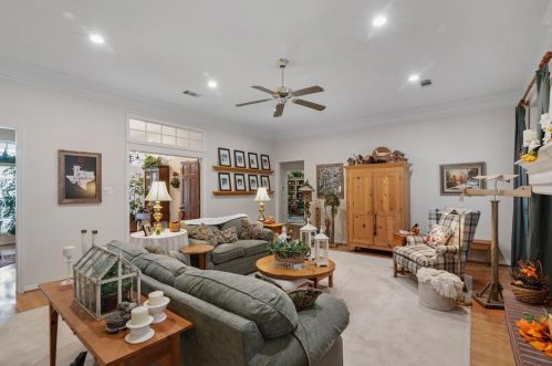 9796 Shr Dr, Conroe TX  77318-6652 exterior