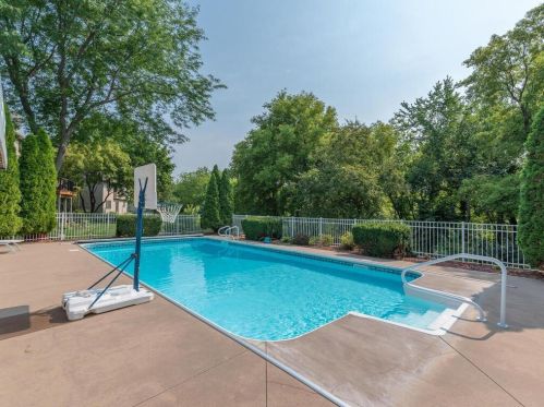 664 Bridle Ridge Rd, Saint Paul MN  55123-1681 exterior