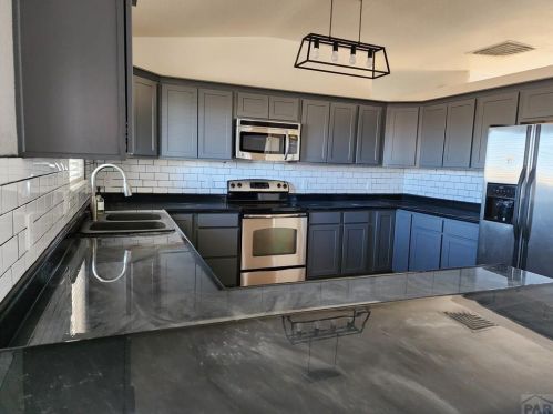 281 Bywood Dr, Pueblo CO  81007-1488 exterior