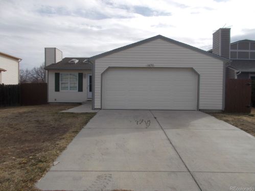 1690 Ensenada Way, Aurora, CO 80011-5334