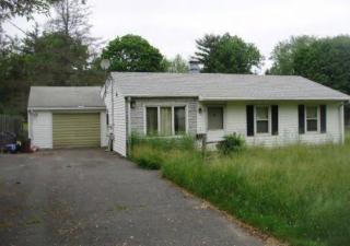 60 Millbrook Rd, Meriden, CT 06450-7804