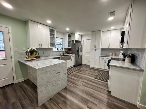 3815 Westminster Dr, Carrollton TX  75007-2628 exterior